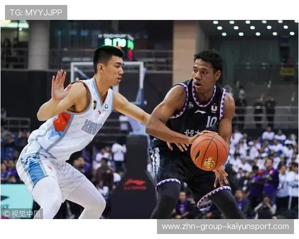 前锋连续两场首发送关键球，媒体称其“靠谱之选”